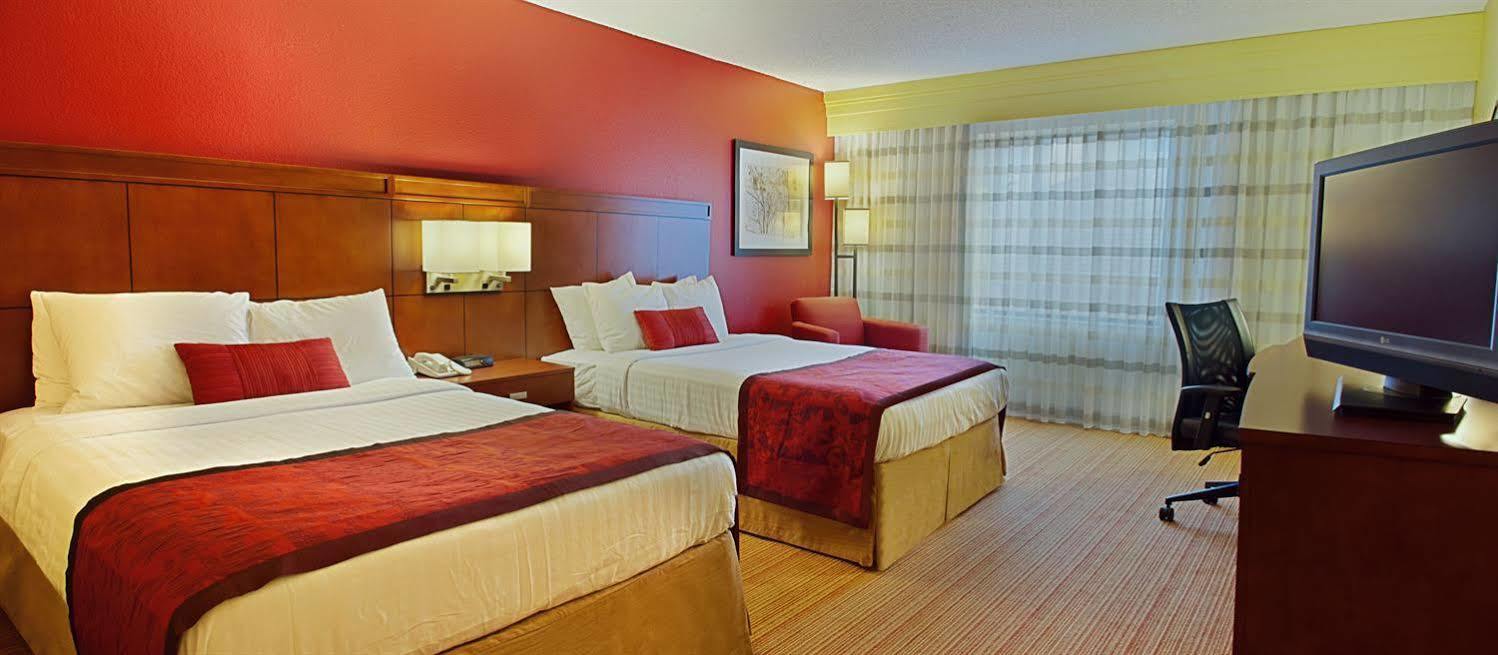 Hotel Doubletree By Hilton Westchase